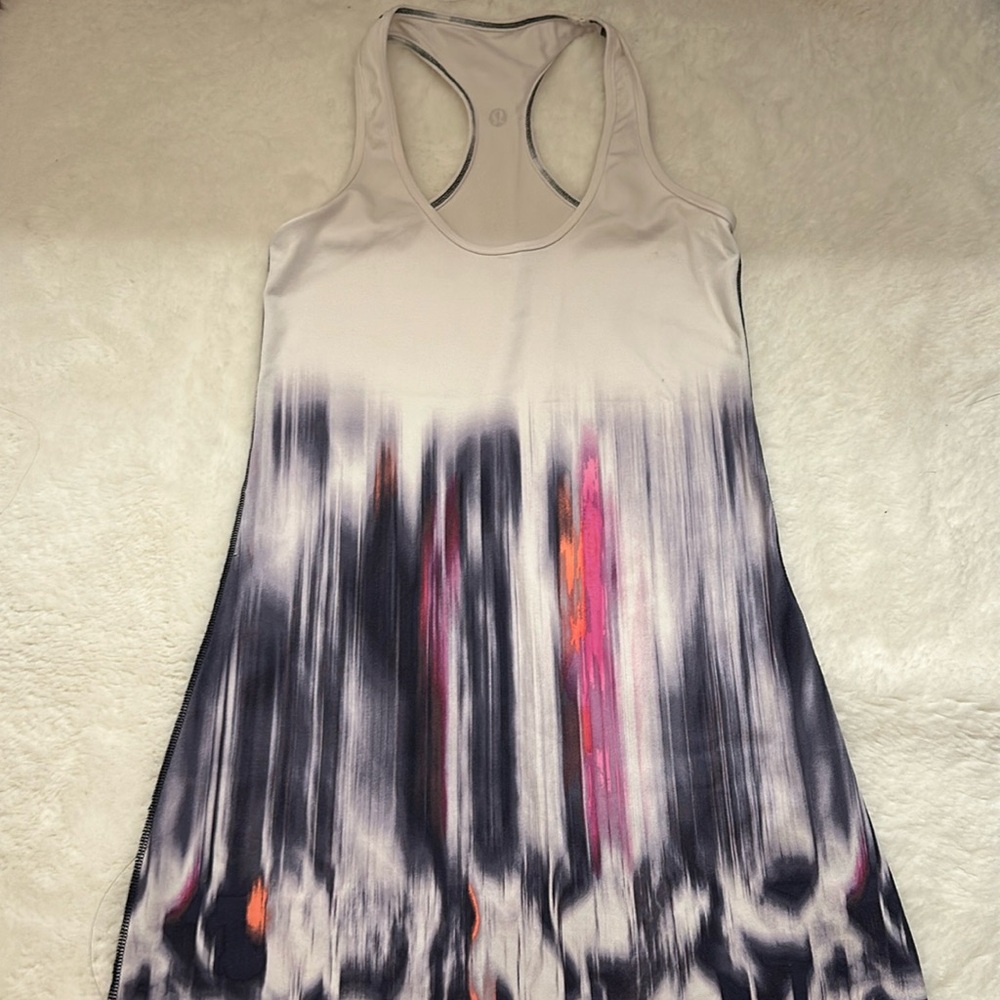 Lululemon racer back tank size 4